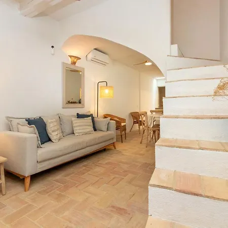 Casa Con Encanto A Pie De Playa *